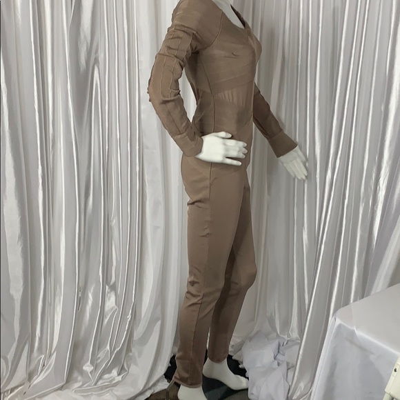 Jumpsuit - Picture 5 of 8